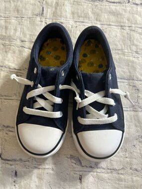 HOPSCOTCH LITTLE BOYS BLUE AND WHITE CANVAS TIE UP SNEAKERS WITH HEDGEHOG LINED